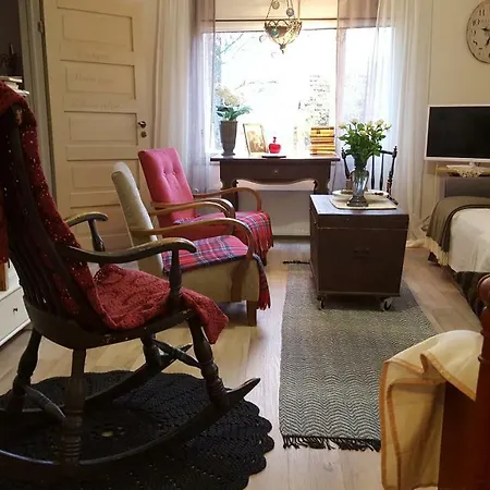 Vuorenpaeae * Tammela